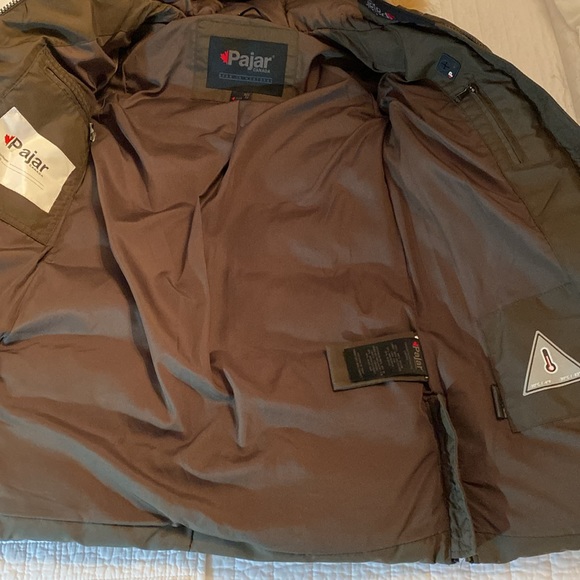 Pajar Kids winter jacket with side zipper and fur hood. Smoke free home. - Picture 4 of 6